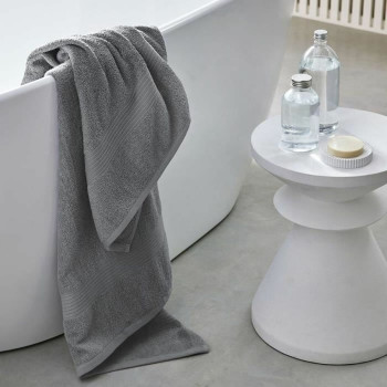Bath towel TODAY Essential Steel Grey 90 x 150 cm,,,