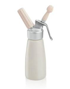 DELICIA PUTUKRĒJUMA...