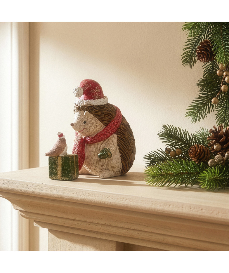 Figurine "Hedgehog with a gift" 9.5х5х8.5 cm (polyresin)