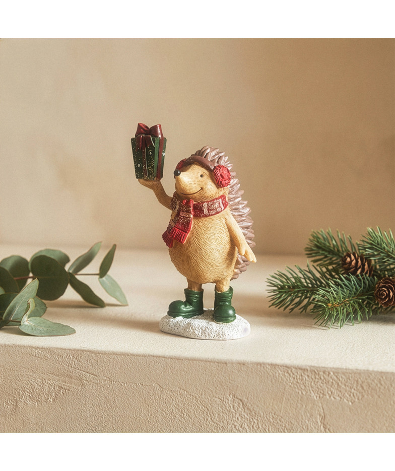 Figurine "Hedgehog giving a gift" 6.5х4.5х9.5 cm (polyresin)