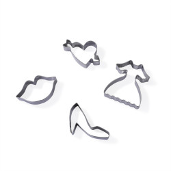Set of 4 cookie cutters...