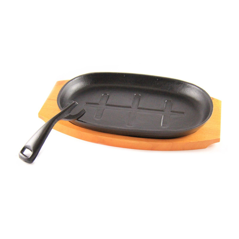 Кастрюли, подающие чугун на деревянном стебле