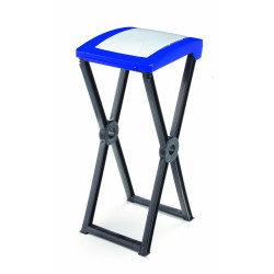 Стоящий мешок для мусора...